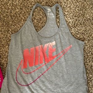 Athletic tank top